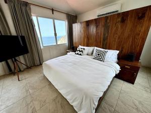 Oceanfront Oasis - Villa Margarita - Entire Villa