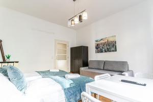 Bright 1BR Apartment 10 Min from Heart of Vienna