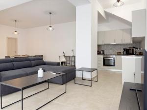 Glenvar Heights I2 90 sqm cozy apt in Paleo Faliro