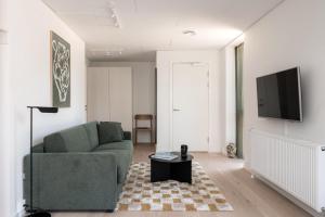 Beach Gardens 46 by Daniel&Jacobs