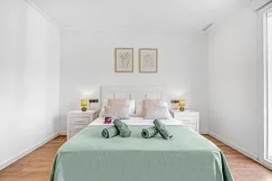 Horizon Blue I Private Pool Luxe I Free Parking I 3BR - El Verger