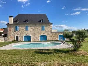 Gite de groupe 14 personnes - Arnos