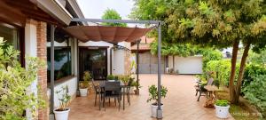 Sicilian Sunrise Host