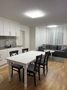 Newly renovated apartment with parking with a quiet environment