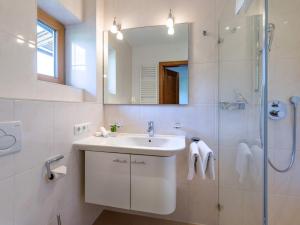 Landhaus Kitzhorn Appartement Hahnenkamm - by NV-Appartements