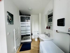 Appartement 1 er étage porte gauche