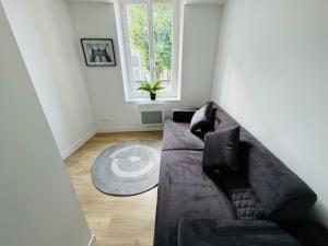 Appartement 1 er étage porte gauche