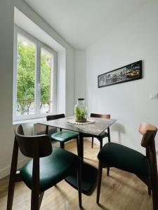 Appartement 1 er étage porte gauche