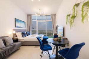 SmartStay at Carson Tower - Panoramic City Views - Modern Luxury Apartments