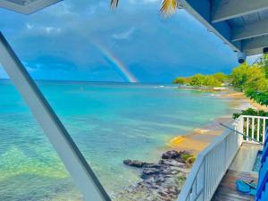 Deep Waterfront west coast 3 bed beach house