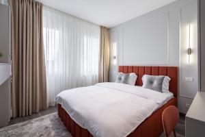 Dreamy Sanctuary Center View