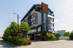 Roadside Hotel - Lipljane