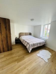 Appartement 2ème étage porte droite