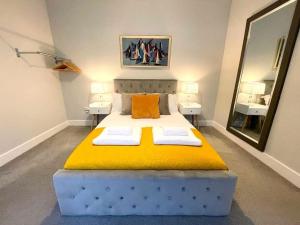 Thorndale - Luxury Coastal Home - Hot Tub , Cinema & Games Room