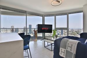 Luxury 2 BR apartment GINDI TLV