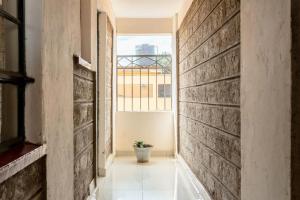 Top Studio with City View