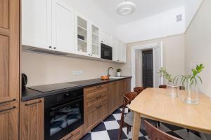 2 - bedroom Apartment - Rejtana 10