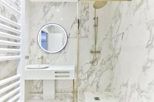 Family Retreat - Le Marais - with AC