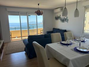 DELICIAS PLAYA, frente al mar con parking incluido