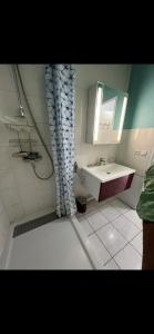 Appartements Appart 2 ch pres RER Champs sur Marne - Disneyland et Paris : Appartement 2 Chambres