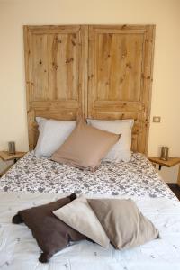 B&B / Chambres d'hotes Aux Pierres Magiques : Chambre Double - Vue sur Montagne