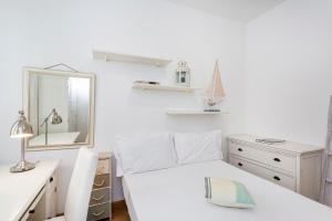 Giovo Sea View Balcony by Wonderful Italy