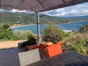 Maisons de vacances Rez de villa, vue panoramique mer et montagne ! : photos des chambres