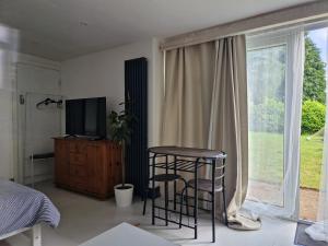Garden Apartment, sleeps 4