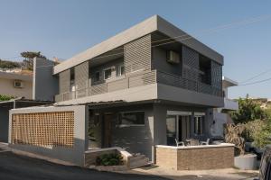 Seaside Serenity Arvi