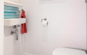 1 Bedroom Awesome Apartment In Oostende