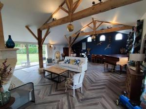 Maisons de vacances Grande maison au calme : photos des chambres