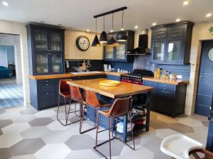 Maisons de vacances Grande maison au calme : photos des chambres
