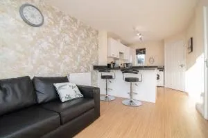 Beautiful 2-bedroom house with parking and garden - 伍尔弗汉普顿