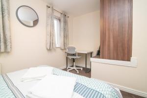 Beautiful 2-bedroom house with parking and garden