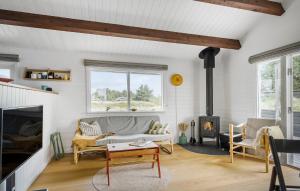 2 Bedroom Lovely Home In Thisted