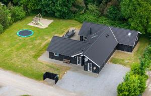 Amazing Home In Glesborg With Sauna