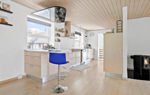 3 Bedroom Beautiful Home In Roslev