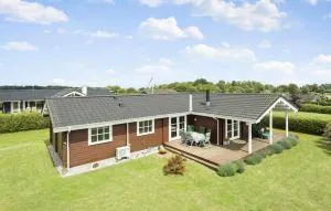 Awesome Home In Humble With Sauna - Hennetved