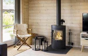 Awesome Home In Humble With Sauna