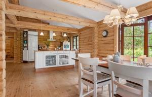 2 Bedroom Beautiful Home In Sæby