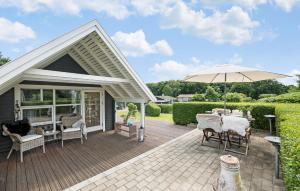 2 Bedroom Beautiful Home In Farsø