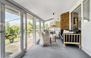 6 Bedroom Lovely Home In Skibby