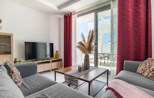 Nice Apartment In Estepona With Wifi