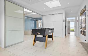 Cozy Home In Kalundborg With Kitchen