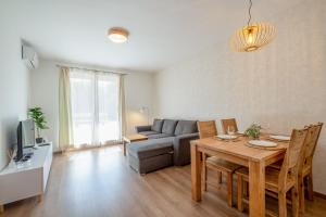 MyFlat Club 218 Gold I Wellness Apartment