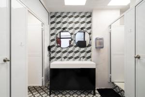 Twin Room room in Home Youth Hostel by Feetup Hostels