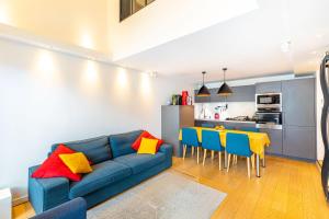GuestReady - Colourful Getaway near Eiffel Tower