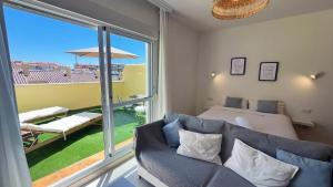 Mshome Ocean Green Golf