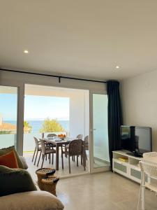 Caleta frente al mar