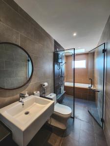 Ayera Residence Muji X Near Permas X Staycation 4BR4B #12 pax by Cowidea